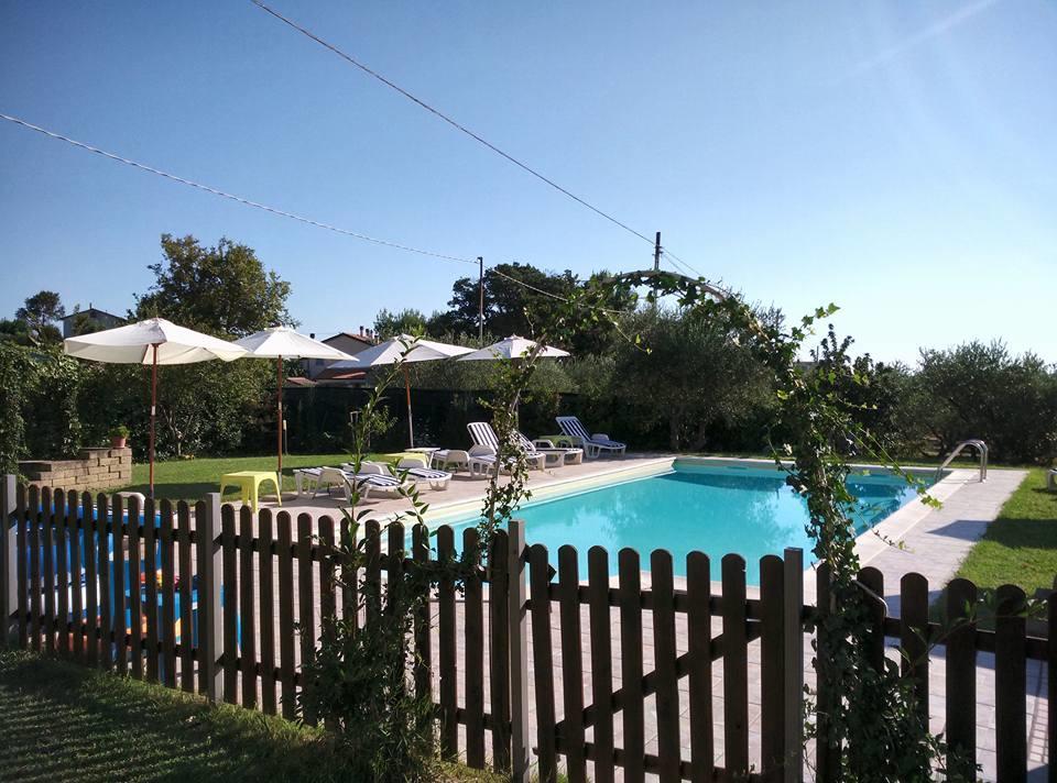 Agriturismo Al Rifugio Divino Belvedere Ostrense Luaran gambar