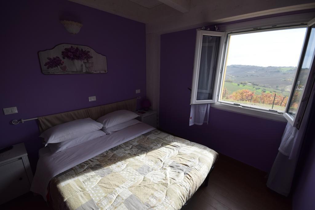 Agriturismo Al Rifugio Divino Belvedere Ostrense Luaran gambar